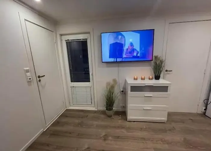 Lovely 1 Bedroom And 1 Livingroom Апартаменты